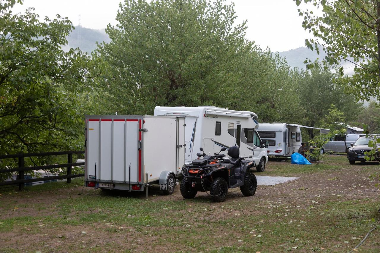 Camping Alta Ribagorca El Pont de Suert Ngoại thất bức ảnh